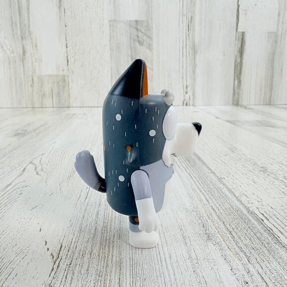 Bluey Figure Grandpa Bob Bobba Heeler Grandad Bandits Dad Family NEW - Picture 2 of 7